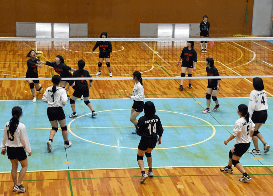 女子バレーボール.gif