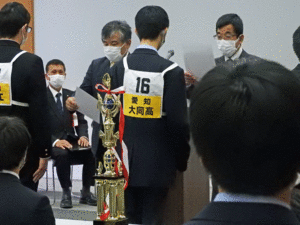 表彰式2021.gif
