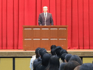 教頭挨拶.gif