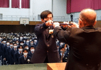 卒業証書授与.gif