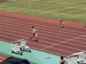 陸上９.gif