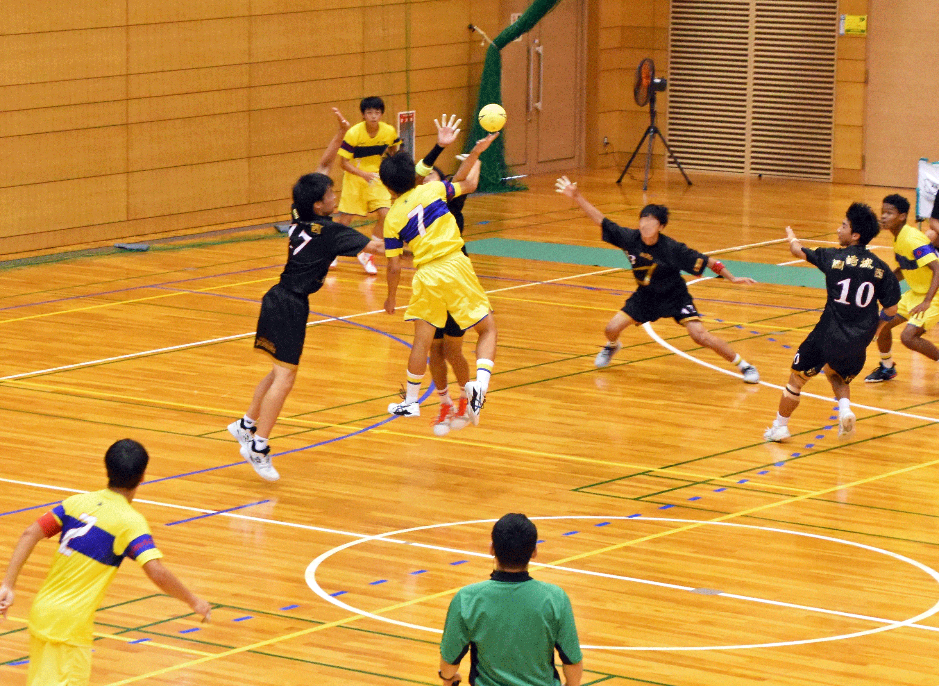男子ハンドボール1.gif